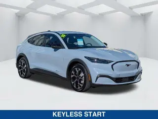 Ford Mustang Mach-E 2025 Select 4dr SUV