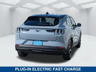 Ford Mustang Mach-E 2025 Select 4dr SUV