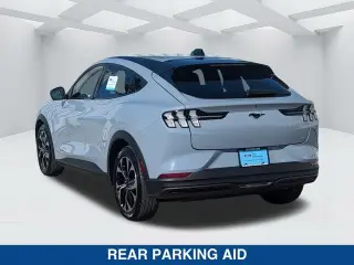 Ford Mustang Mach-E 2025 Select 4dr SUV