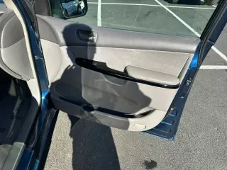 2004 Toyota SIENNA