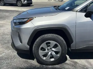 Toyota RAV4 2023 LE 4dr SUV