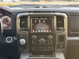 2017 Ram 1500 CREW CAB