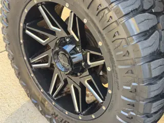 2017 Ram 1500 CREW CAB