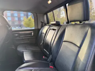 2017 Ram 1500 CREW CAB