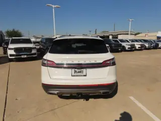 Lincoln Nautilus 2022 AWD Reserve 4dr SUV