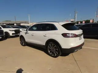 Lincoln Nautilus 2022 AWD Reserve 4dr SUV