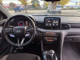 2020 Hyundai VELOSTER