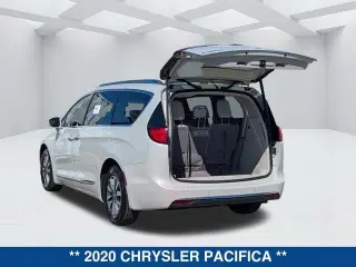 Chrysler Pacifica 2020 Touring L Plus 4dr Mini-Van