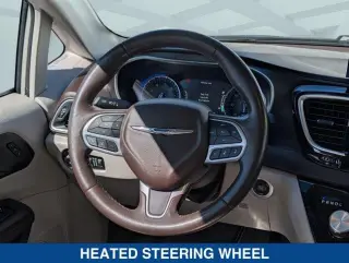 Chrysler Pacifica 2020 Touring L Plus 4dr Mini-Van