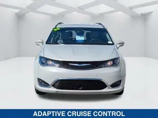 Chrysler Pacifica 2020 Touring L Plus 4dr Mini-Van