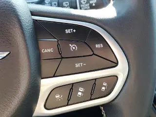 Chrysler Pacifica 2025 Select 4dr Mini-Van