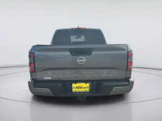 Nissan Frontier 2025 4x2 SV 4dr Crew Cab 5 ft. SB