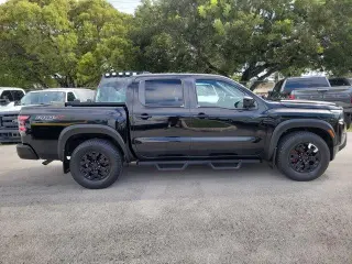 Nissan Frontier 2023 4x2 PRO-X 4dr Crew Cab 5 ft. SB