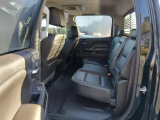 GMC Sierra 3500HD 2016 4x4 Denali 4dr Crew Cab SB SRW