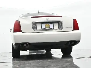 Cadillac DeVille 2005 4dr Sedán