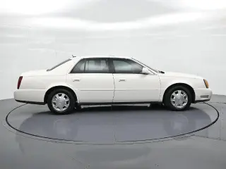 Cadillac DeVille 2005 4dr Sedán