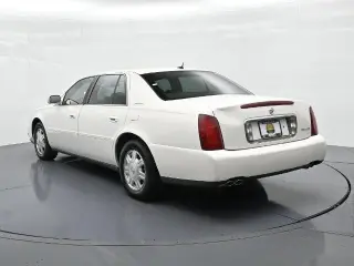 Cadillac DeVille 2005 4dr Sedán