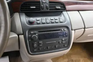 Cadillac DeVille 2005 4dr Sedán