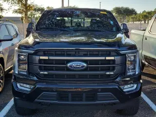 Ford F-150 2023 4x4 Lariat 4dr SuperCrew 5.5 ft. SB