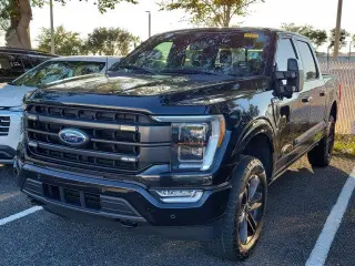 Ford F-150 2023 4x4 Lariat 4dr SuperCrew 5.5 ft. SB