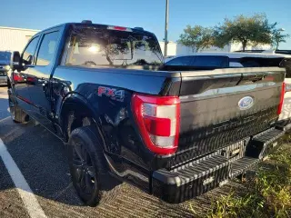 Ford F-150 2023 4x4 Lariat 4dr SuperCrew 5.5 ft. SB