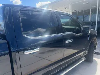 Ford F-150 2023 4x4 Lariat 4dr SuperCrew 6.5 ft. SB