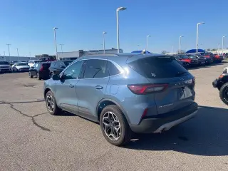 Ford Escape 2026 AWD Platinum 4dr SUV