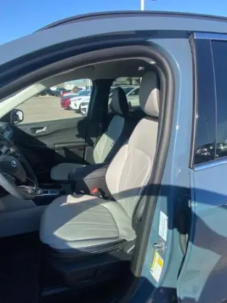 Ford Escape 2026 AWD Platinum 4dr SUV