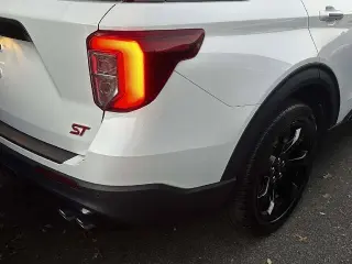 Ford Explorer 2022 AWD ST 4dr SUV