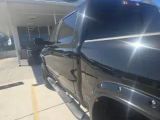Ram 1500 2022 4x4 Lone Star 4 puertas Crew Cab 5.6 ft. SB Camioneta