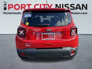Jeep Renegade 2023 4x4 Latitude 4dr SUV