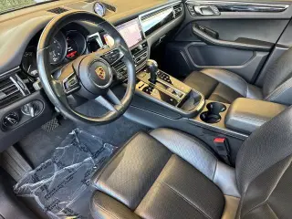 Porsche Macan 2023 AWD T 4dr SUV