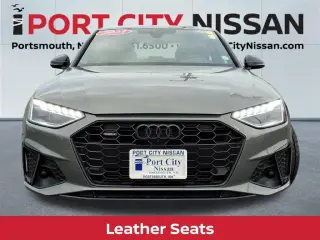 Audi A4 2023 AWD quattro S line Premium Plus 45 TFSI 4dr Sedán