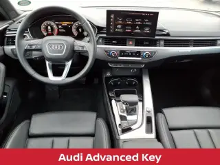 Audi A4 2023 AWD quattro S line Premium Plus 45 TFSI 4dr Sedán