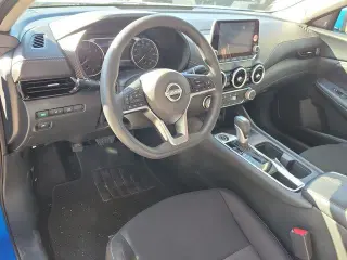 Nissan Sentra 2025 SV 4dr Sedán