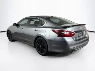 Nissan Altima 2018 2.5 SR 4dr Sedán