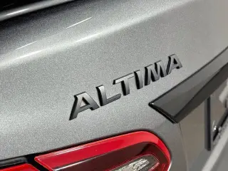 Nissan Altima 2018 2.5 SR 4dr Sedán