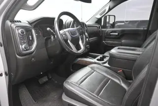 GMC Sierra 2500HD 2022 4x4 Denali 4dr Crew Cab SB