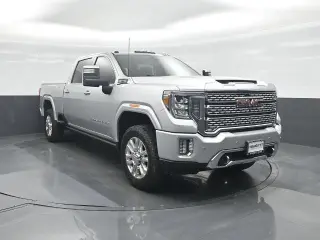 GMC Sierra 2500HD 2022 4x4 Denali 4dr Crew Cab SB