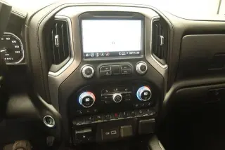 GMC Sierra 2500HD 2022 4x4 Denali 4dr Crew Cab SB