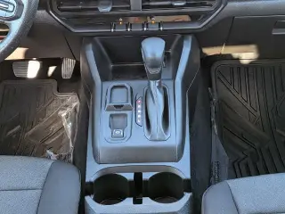 Chevrolet Colorado 2024 4x2 Camioneta de Trabajo Cabina Doble Portas 5