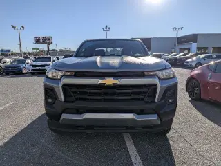 Chevrolet Colorado 2024 4x2 Camioneta de Trabajo Cabina Doble Portas 5