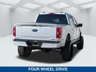 Ford F-150 2022 4x4 XLT 4dr SuperCrew 5.5 ft. SB