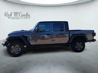 Jeep Gladiator 2026 4x4 Mojave 4dr Crew Cab 5.0 ft. SB
