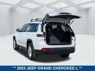 Jeep Grand Cherokee L 2023 4x4 Laredo SUV 4 puertas