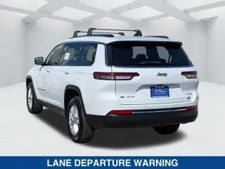 Jeep Grand Cherokee L 2023 4x4 Laredo SUV 4 puertas