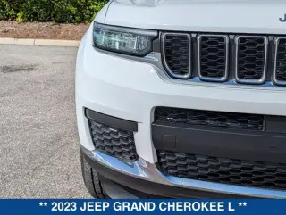 Jeep Grand Cherokee L 2023 4x4 Laredo SUV 4 puertas