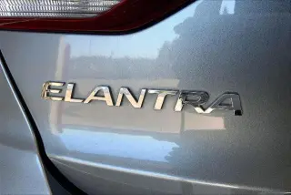 Hyundai ELANTRA 2017 SE 4dr Sedán 6M