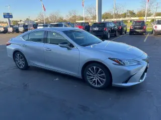 Lexus ES 300h 2019 de lujo 4 puertas Sedán