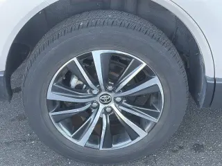 Toyota Venza 2023 AWD LE 4dr Crossover